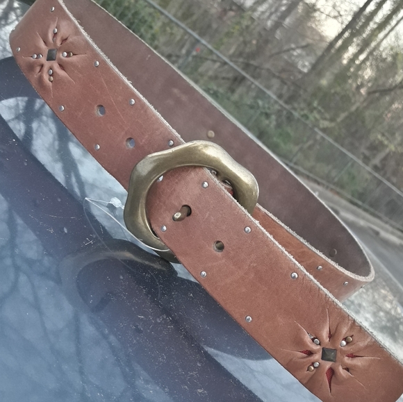 Genuine Leather Belt Metal Studs  Embellished Distressed Cut Out Sunflower 31-34 - Picture 11 of 16